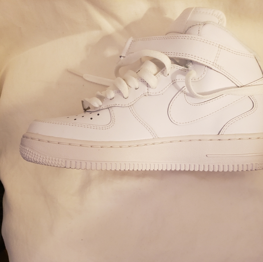 Nike Air Force Ones Mids